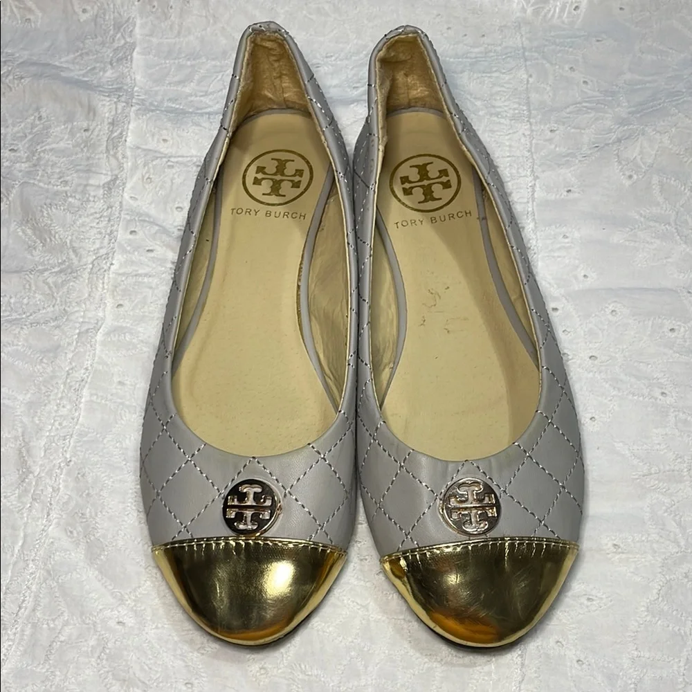 HP!! Tory Burch Gray & Gold Ballet Flats with Logo Medallion - Picture 6 of 12